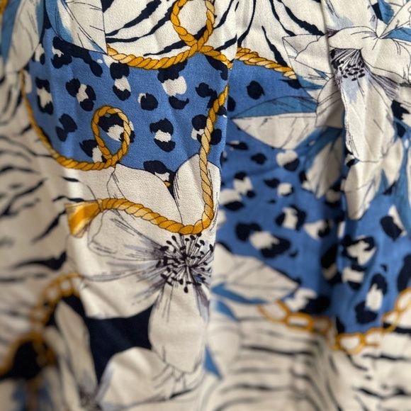 RENEE C. Graphic Chain Print Cami - Picture 5 of 8